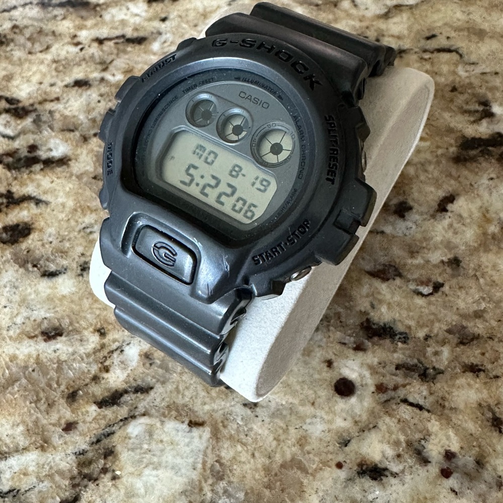 G-Shock DW-6900LU Gray Rare Discontinued